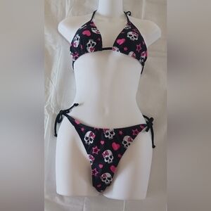 Pink skull bikini